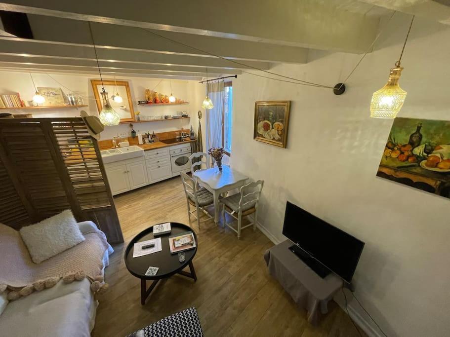Duplex Atelier / Coeur De Apartment Lourmarin
